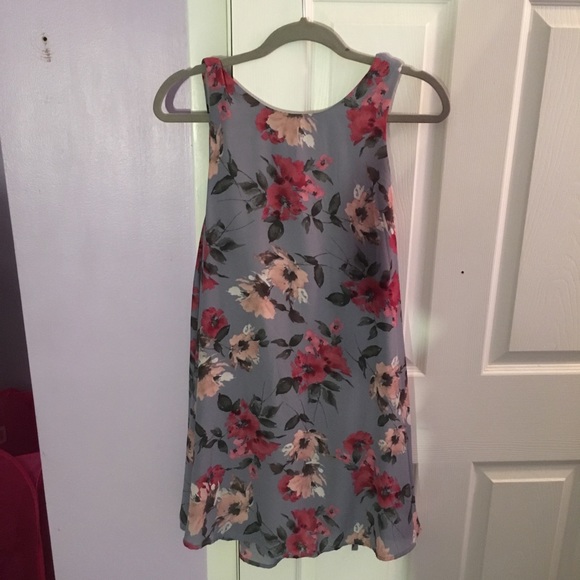 Dresses & Skirts - floral dress